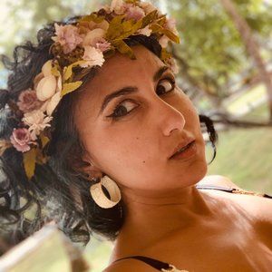 Meet your Posher, Nadia